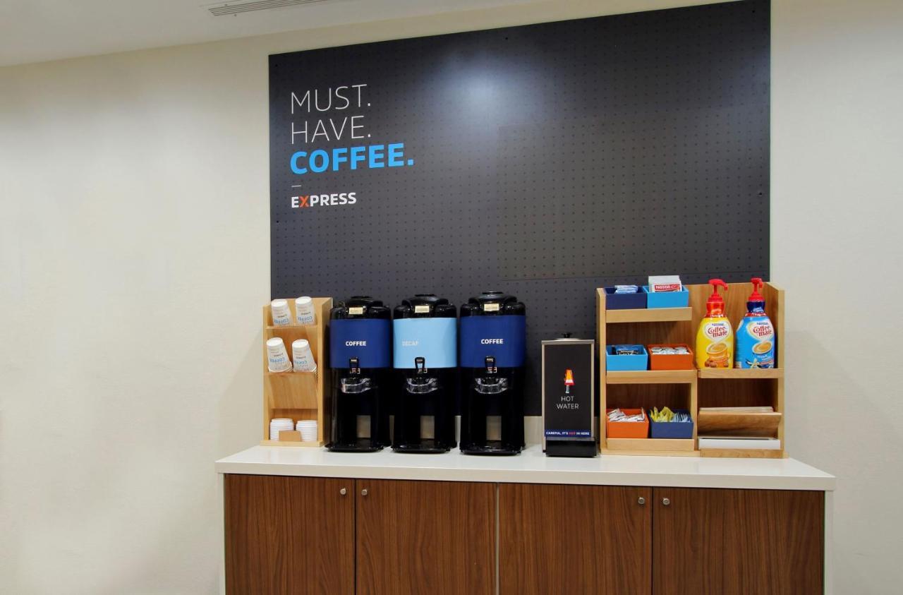 Holiday Inn Express - Kansas City Downtown By Ihg Kültér fotó