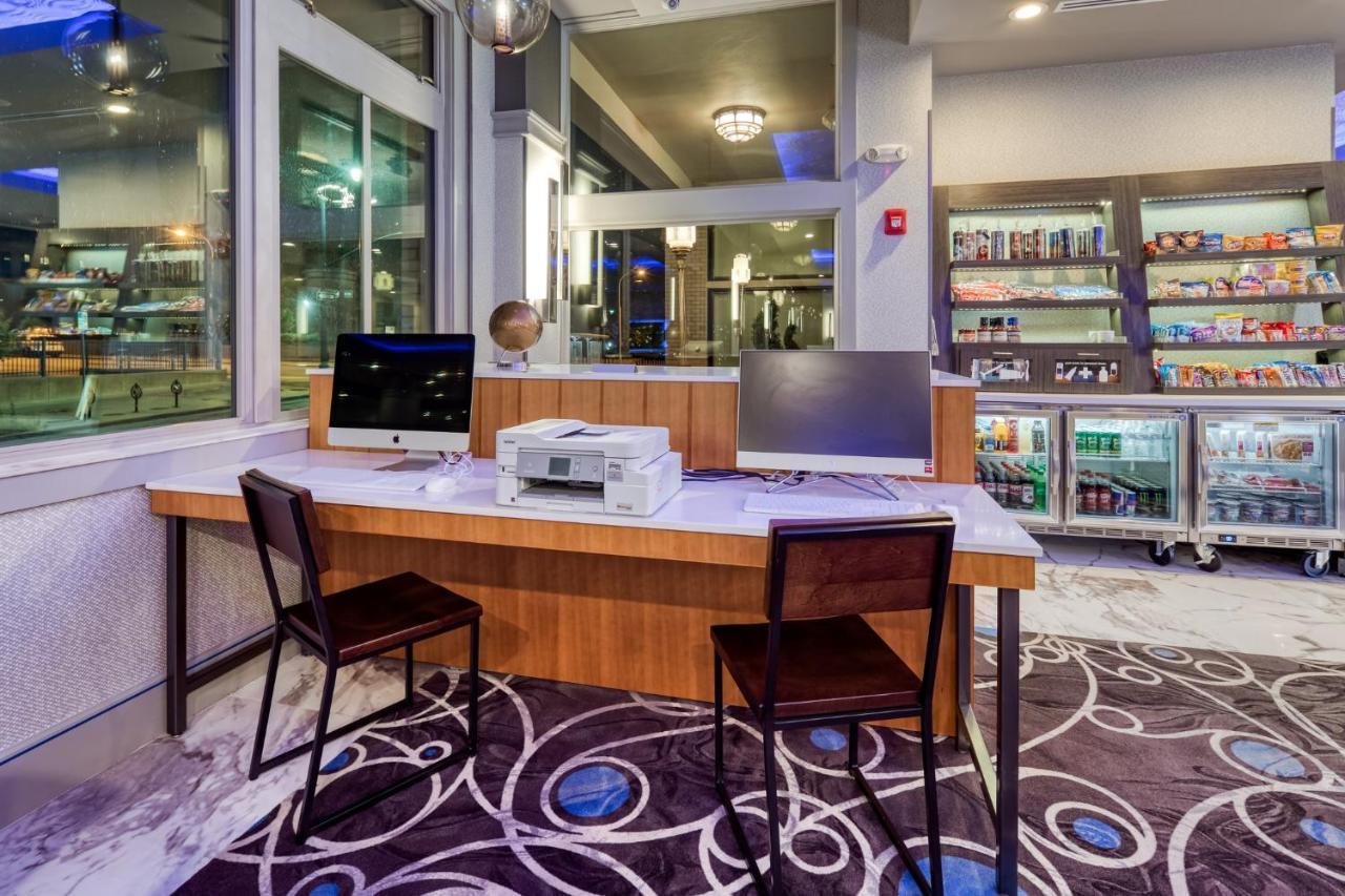 Holiday Inn Express - Kansas City Downtown By Ihg Kültér fotó