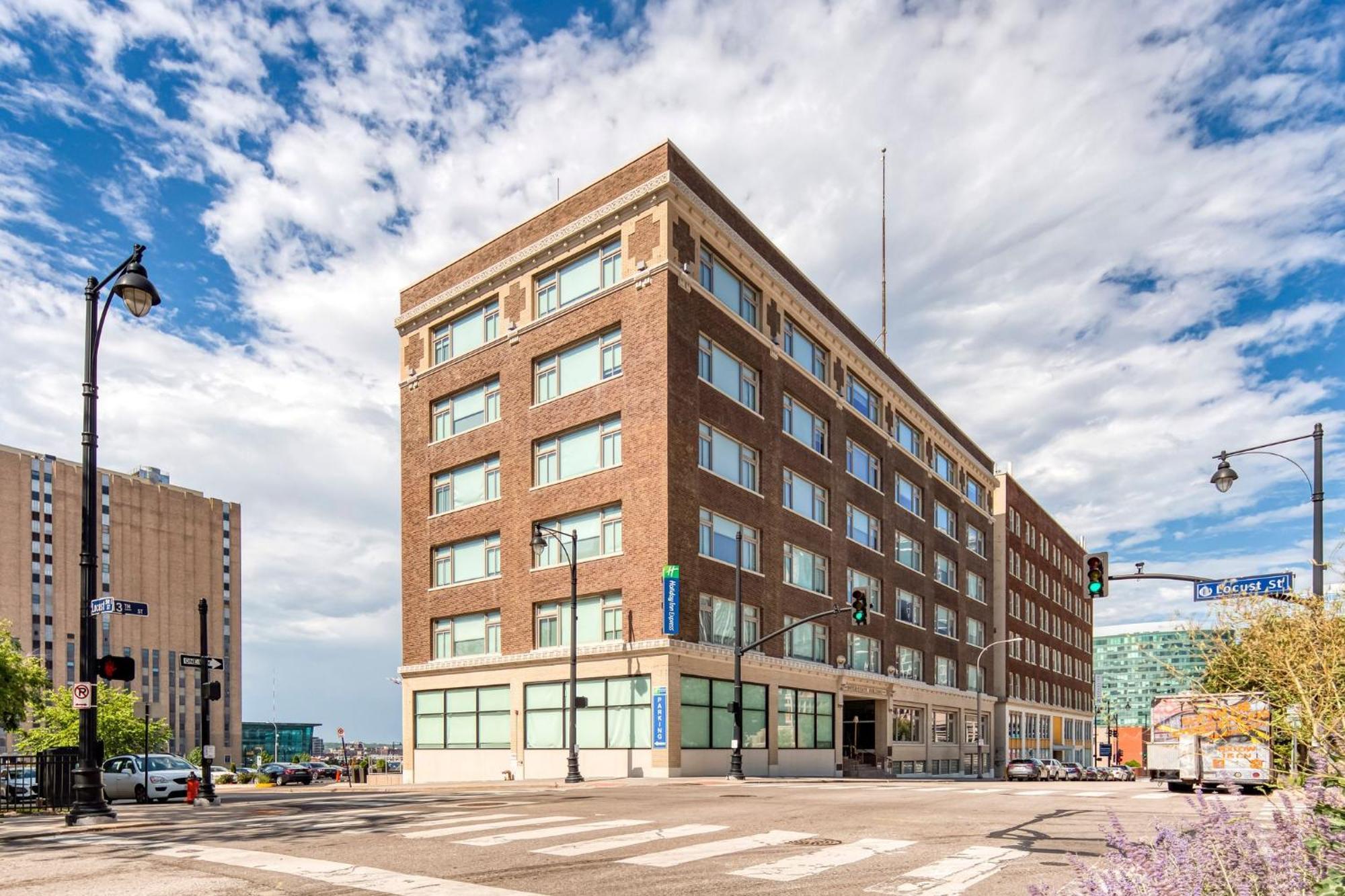 Holiday Inn Express - Kansas City Downtown By Ihg Kültér fotó